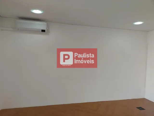 Sala à venda ou para alugar, no bairro Granja Julieta em São Paulo