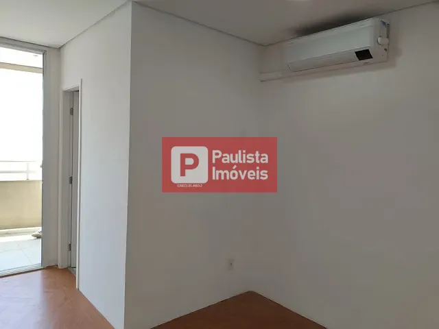 Sala à venda ou para alugar, no bairro Granja Julieta em São Paulo