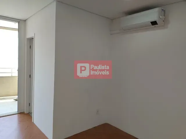 Sala à venda, no bairro Granja Julieta em São Paulo