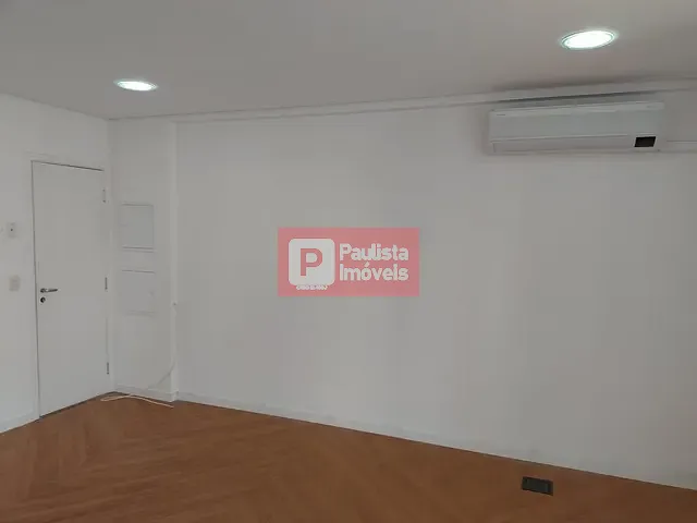 Sala à venda, no bairro Granja Julieta em São Paulo