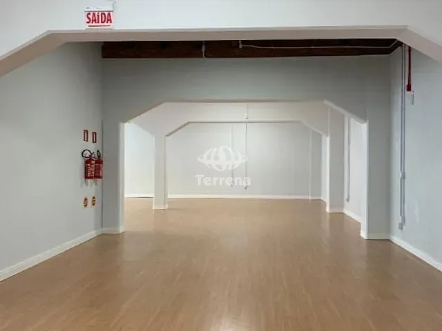 Sala com 273m², para alugar, no bairro Centro em Blumenau