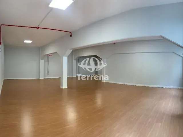 Sala com 273m², para alugar, no bairro Centro em Blumenau