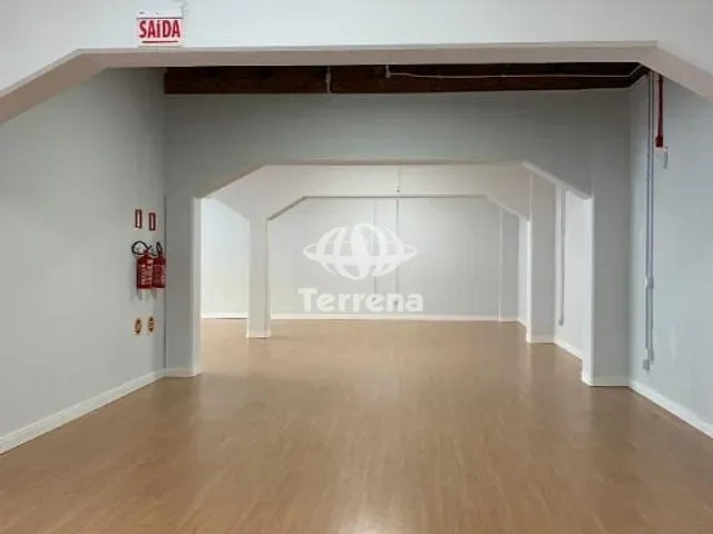 Sala com 273m², para alugar, no bairro Centro em Blumenau