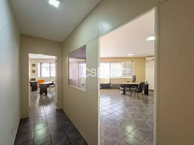 Sala com 115m², para alugar, no bairro Centro em Londrina