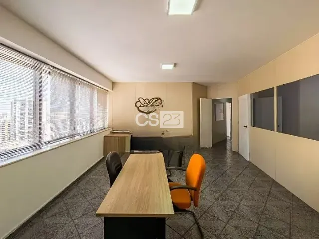 Sala com 115m², para alugar, no bairro Centro em Londrina