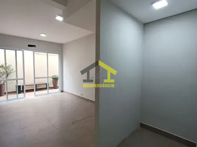 Sala com 26m², para alugar, no bairro Centro em Itatiba