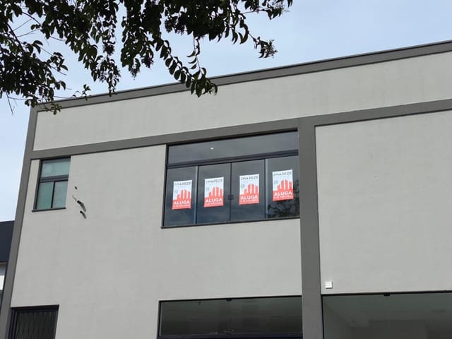 Foto do Sala - SALA COMERCIAL NOVA PARA LOCAÇÃO — PISO SUPERIOR COM FRENTE PARA A DES. CLOTÁRIO PORTUGAL — CENTRO DE APUCARANA, PR | J. Mareze Imóveis Ltda