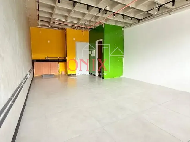 Sala com 38m², à venda, no bairro Vila Mogilar em Mogi das Cruzes