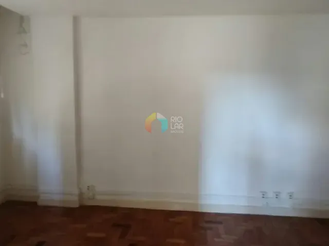 Sala com 70m², para alugar, no bairro Centro em Rio de Janeiro