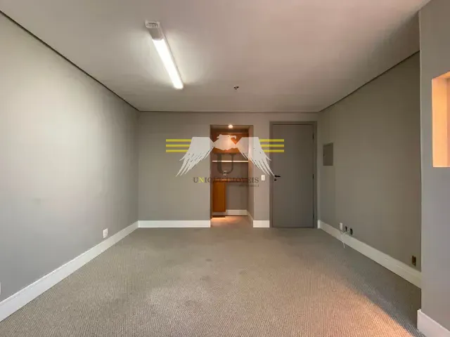 Sala para alugar, no bairro Vila Gomes Cardim em São Paulo