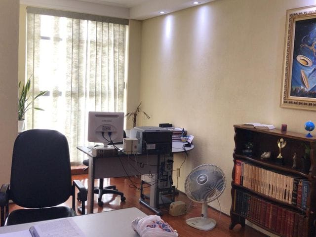Sala com 79m², à venda, no bairro Centro em Bragança Paulista