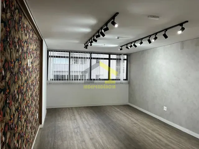 Sala com 37m², para alugar, no bairro Vila Brasileira em Itatiba