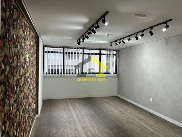 Sala com 37m², para alugar, no bairro Vila Brasileira em Itatiba