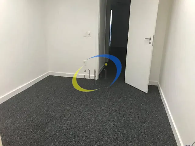 Sala à venda, no bairro Copacabana em Rio de Janeiro