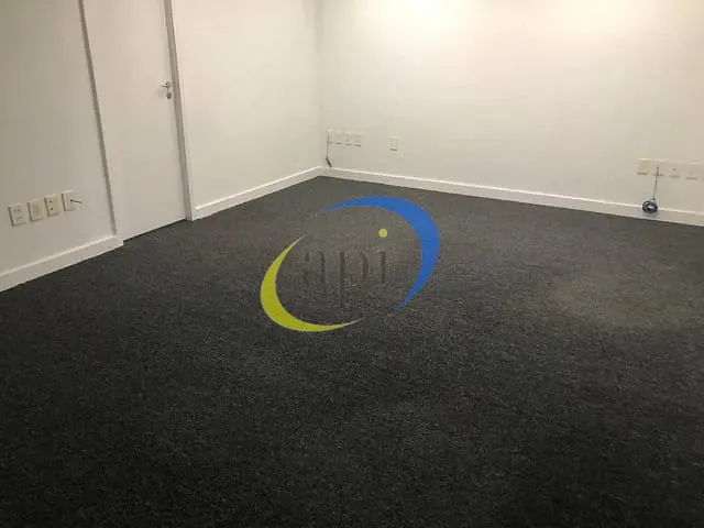 Sala à venda, no bairro Copacabana em Rio de Janeiro