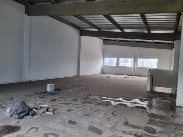 Sala com 130m², para alugar, no bairro Polvilho em Cajamar
