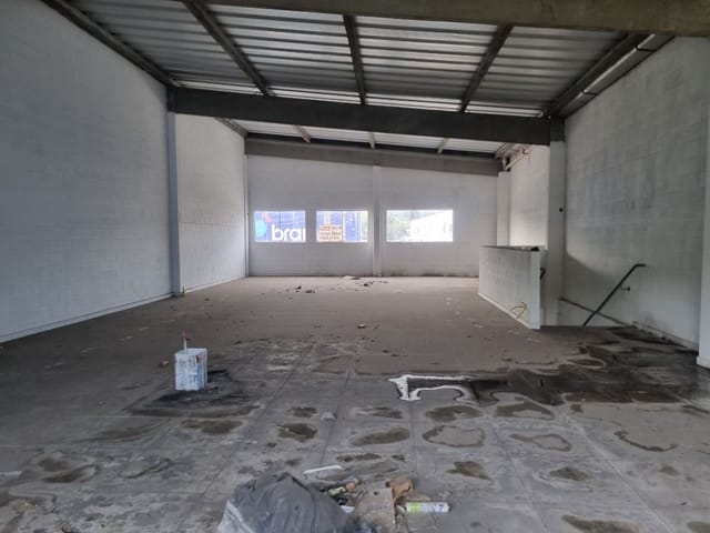 Sala com 130m², para alugar, no bairro Polvilho em Cajamar