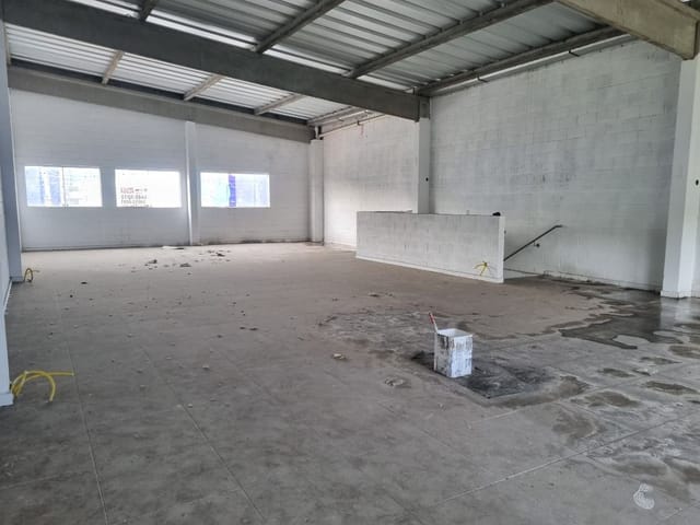 Sala com 130m², para alugar, no bairro Polvilho em Cajamar