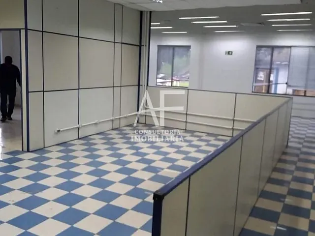 Sala para alugar, no bairro Jardim Baronesa em Taubaté