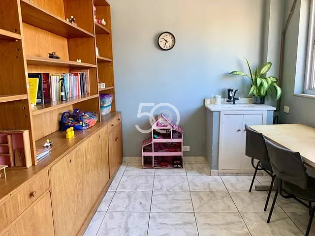 Sala à venda, no bairro Tanque em Rio de Janeiro