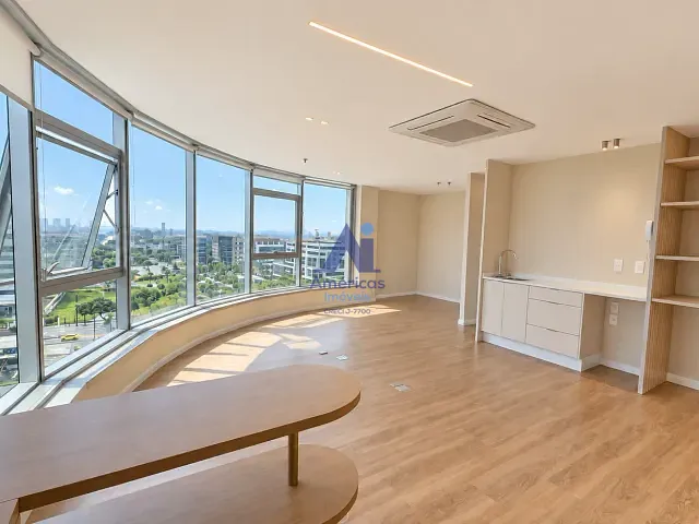 Sala com 40m², para alugar, no bairro Barra Olímpica em Rio de Janeiro