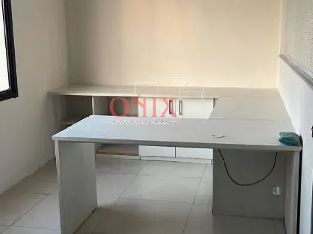 Sala com 75m², para alugar, no bairro Centro em Mogi das Cruzes
