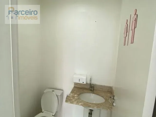 Sala à venda, no bairro Vila Carrão em São Paulo