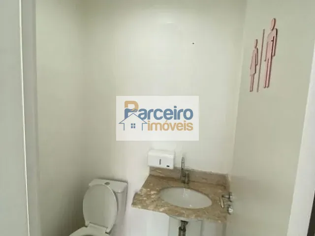 Sala à venda, no bairro Vila Carrão em São Paulo