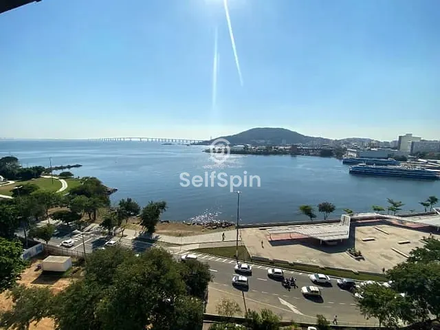 Sala com 33m², para alugar, no bairro Centro em Niterói