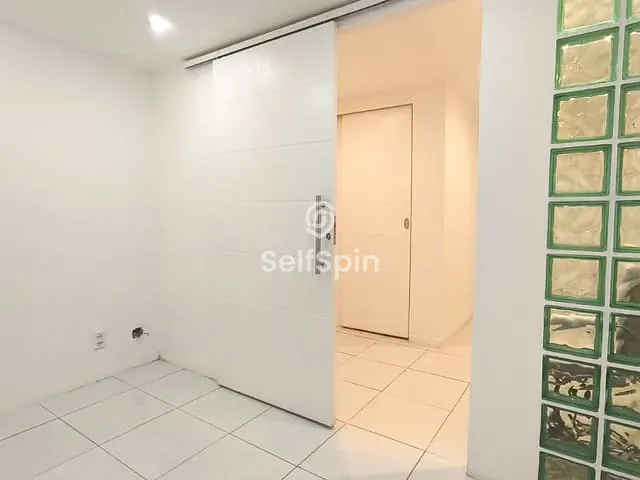 Sala com 33m², para alugar, no bairro Centro em Niterói