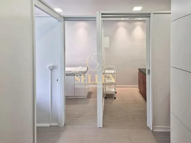 Sala com 47m², para alugar, no bairro Rio Branco em Porto Alegre