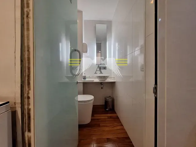 Sala à venda, no bairro Campo Belo em São Paulo