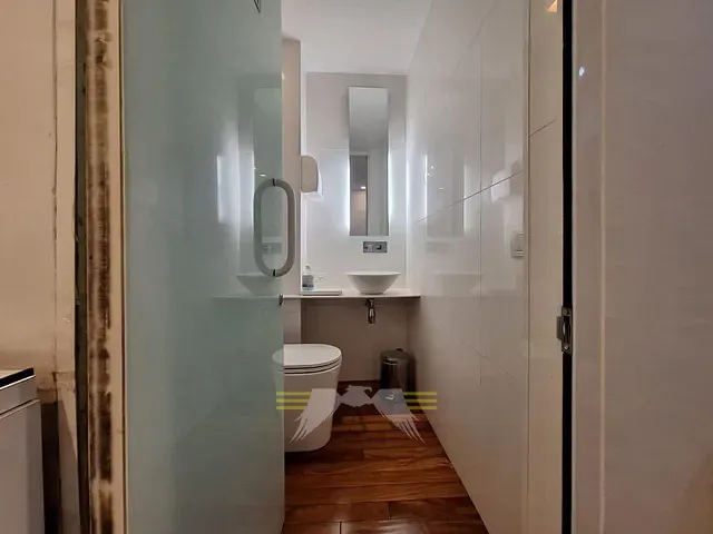 Sala à venda, no bairro Campo Belo em São Paulo