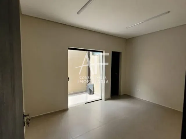 Sala com 12m², para alugar, no bairro São Benedito em Pindamonhangaba