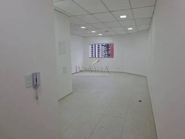 Sala para alugar, no bairro Jardim do Lago em Bragança Paulista