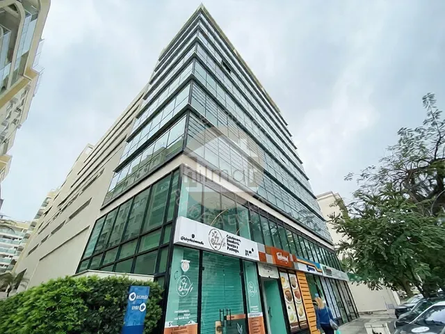 Sala à venda, no bairro Freguesia (Jacarepaguá) em Rio de Janeiro