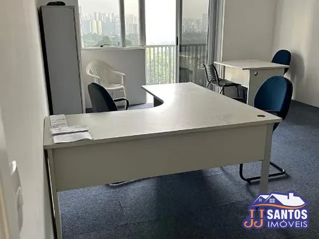 Sala à venda, no bairro Santo Amaro em São Paulo