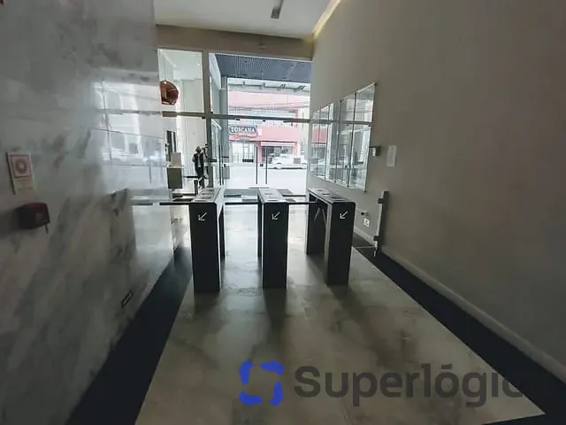 Sala com 84m², à venda, no bairro Centro em Curitiba