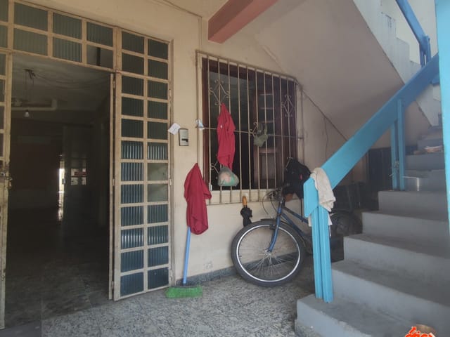 Casa 4 quartos e 2 banheiros, à venda, no bairro Marco em Belém