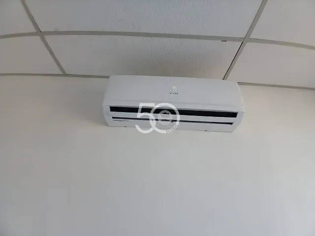 Sala com 25m², para alugar, no bairro Taquara em Rio de Janeiro