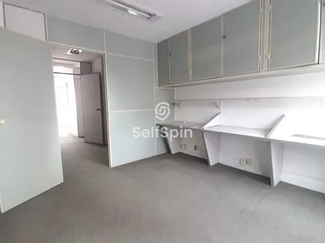 Sala com 89m², para alugar, no bairro Centro em Niterói