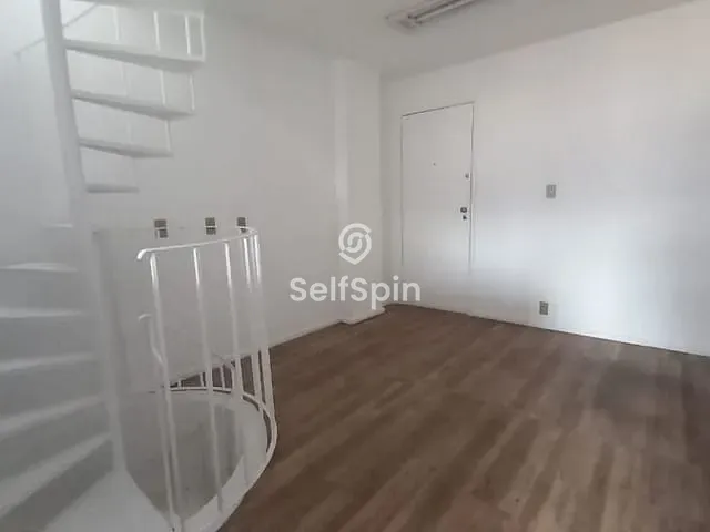 Sala com 89m², para alugar, no bairro Centro em Niterói