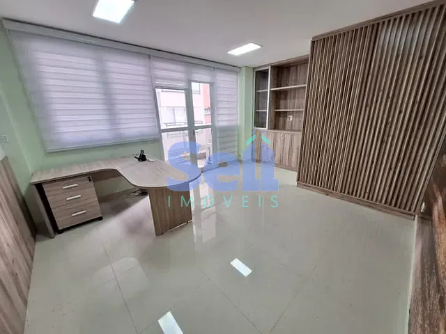 Sala à venda, no bairro Vila Pompéia em São Paulo
