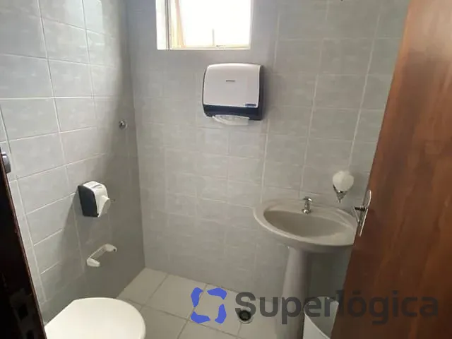 Sala à venda, no bairro Hugo Lange em Curitiba