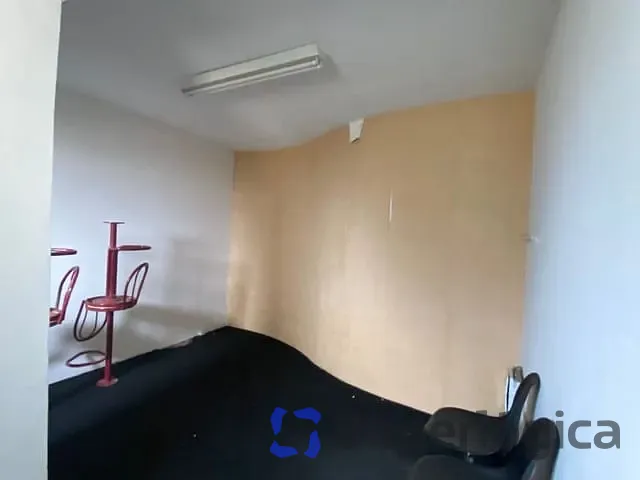 Sala à venda, no bairro Hugo Lange em Curitiba