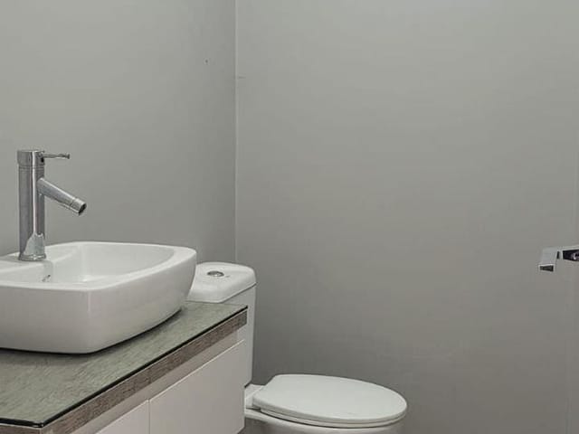 Sala à venda, no bairro Sagrada Família em Caxias do Sul