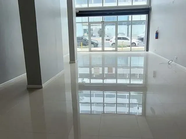 Sala à venda, no bairro Sagrada Família em Caxias do Sul