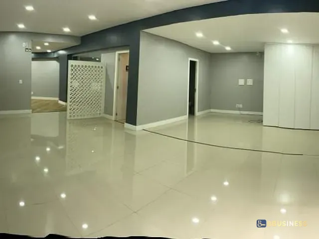 Sala à venda, no bairro Sagrada Família em Caxias do Sul