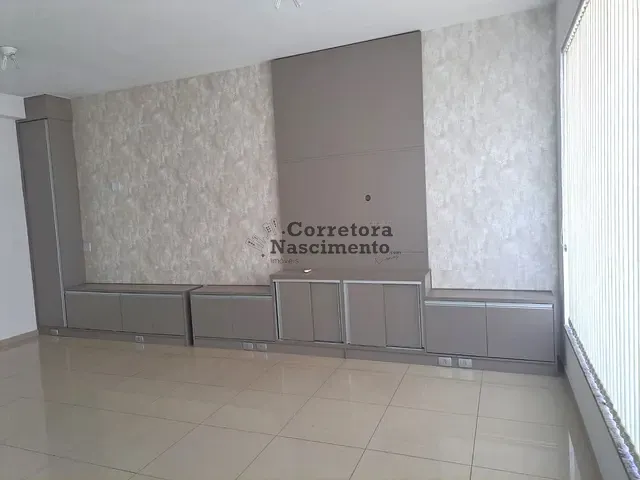 Sala com 33m², para alugar, no bairro Jardim Califórnia em Jacareí