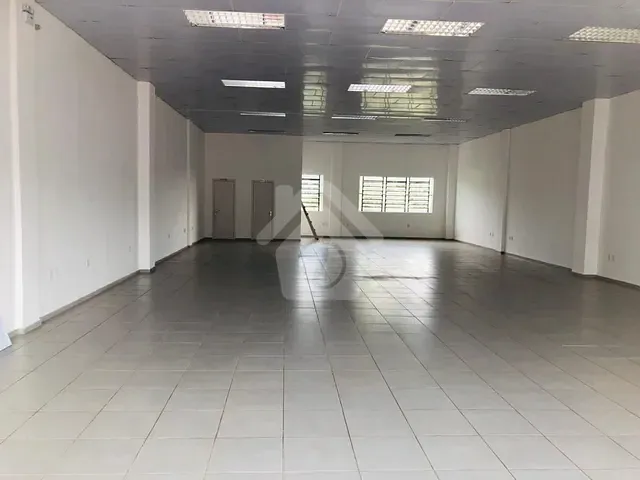 Sala com 200m² 1 quarto e 2 banheiros, à venda, no bairro Canabarro em Teutônia